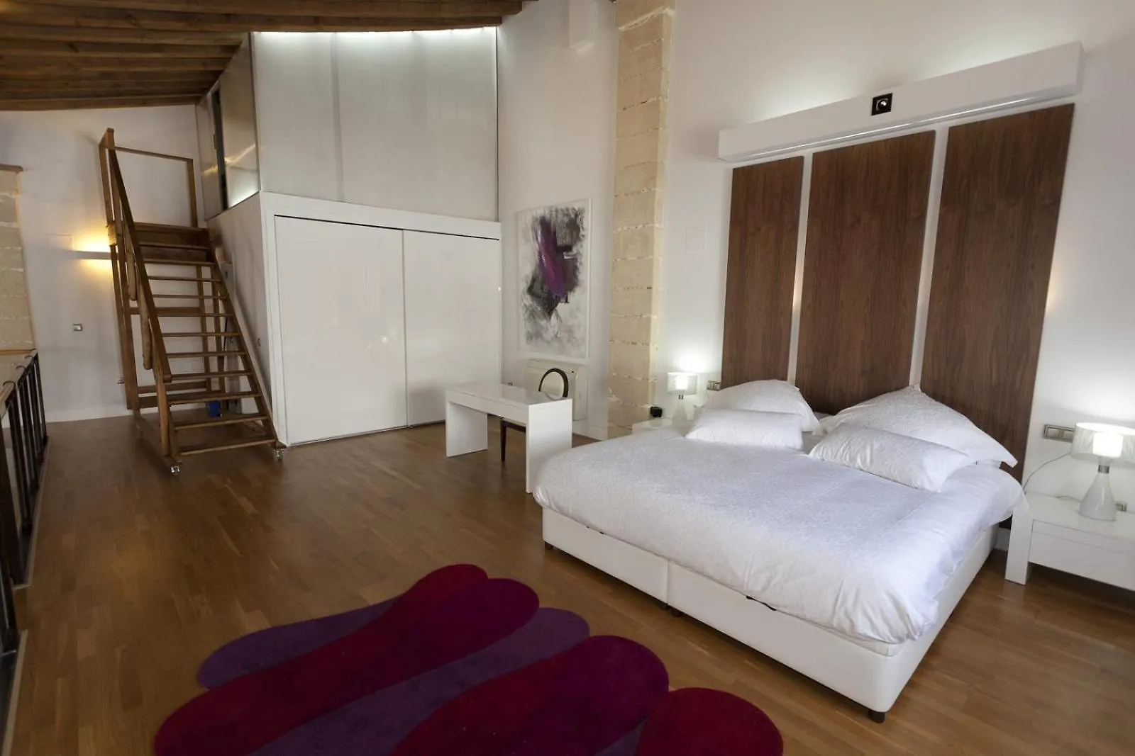 G&H Apartments - Duplex Tipo Loft Jerez de la Frontera 0*,  Spain